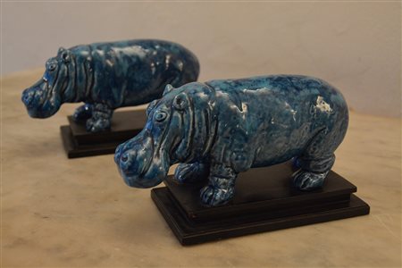 Coppia di ippopotami in ceramica cm.15,5x9x11