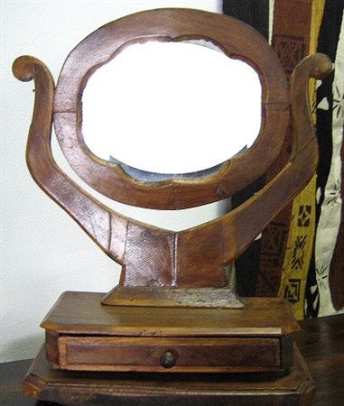 Specchierina da tavolo in noce cm.37x18x50 - XIX secolo