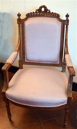 Poltrona Luigi XVI in legno intagliato - XVIII secolo