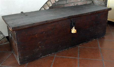 Antica cassapanca con maniglie in legno di abete cm.161x51x51 - difetti