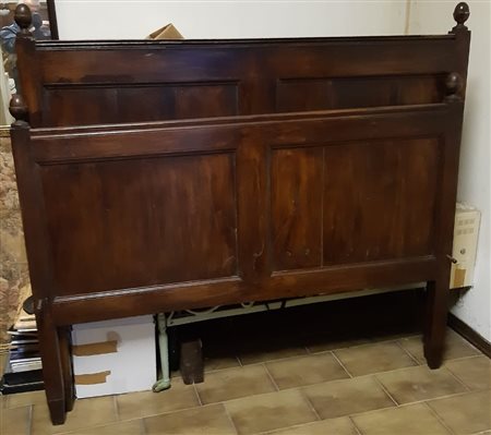 Letto Luigi XVI in noce, XVIII secolo