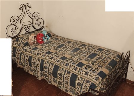 Letto singolo in ferro battuto