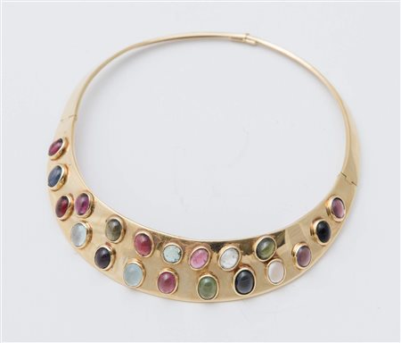 COLLANA IN ORO, TORMALINE E ACQUEMARINE di foggia semirigida, in oro giallo...