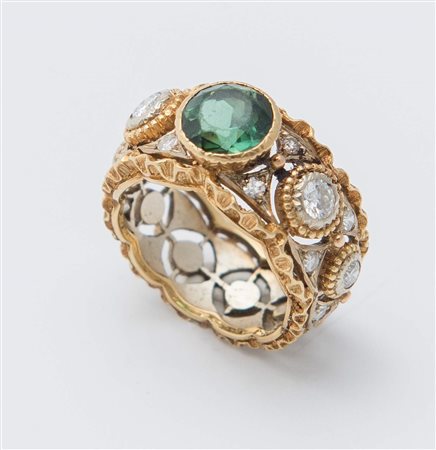 ANELLO IN ORO, TORMALINA E DIAMANTI realizzata come una fascia in oro giallo...