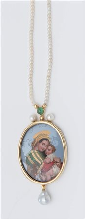 COLLANA IN PERLE, SMERALDO E MICRODIPINTO ad un filo di piccole perle...