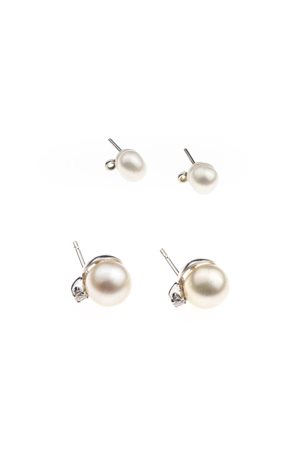 LOTTO DI DUE ORECCHINI