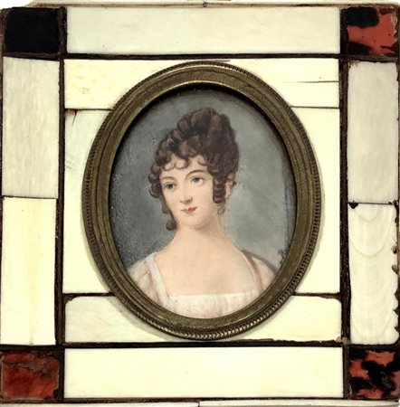 Miniatura raffigurante donna, secolo XIX secolo. in cornice di avorio e...