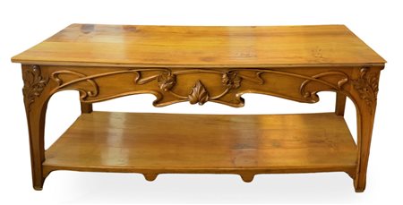 Pregiato tavolo da sartoria Liberty, attrib. Arch. Ernesto Basile. Con...