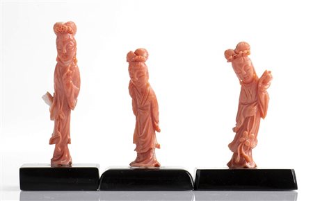 Lotto di tre sculture in corallo Cerasuolo