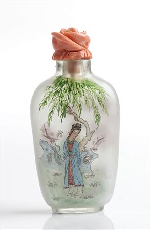 Snuff bottle cinese in vetro con tappo in corallo Cerasuolo  -  Manifattura Guarracino, Torre del Greco