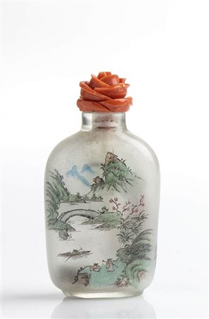 Snuff bottle cinese in vetro con tappo in corallo Cerasuolo  -  Manifattura Guarracino, Torre del Greco
