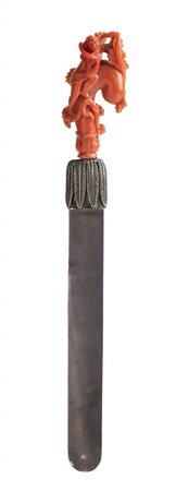 Tagliacarte in corallo Mediterraneo - Trapani, XIX secolo