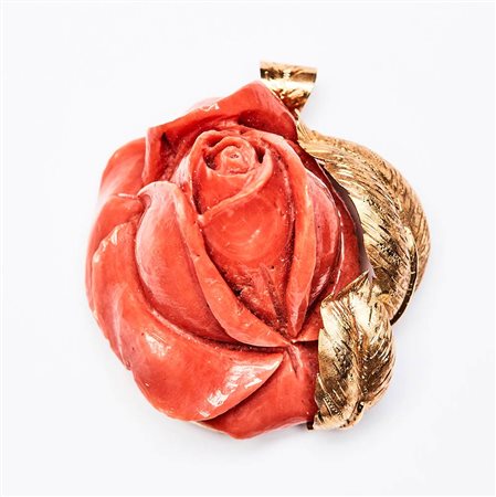 Pendente in oro e corallo Cerasuolo - Italia XX secolo 