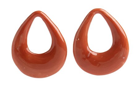 Coppia di gocce pendenti traforate  in corallo Cerasuolo - Manifattura Guarracino, Torre del Greco   