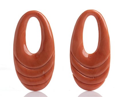 Coppia di gocce pendenti traforate in corallo Cerasuolo - Manifattura Guarracino, Torre del Greco   