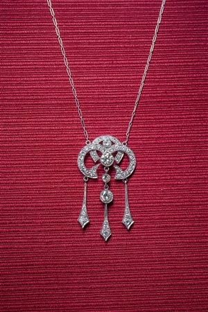 Pendente in oro 18 Kt e diamanti