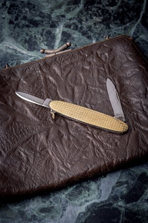 Coltellino in oro 18 Kt