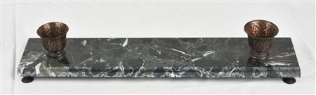 CALAMAIO IN MARMO con ampolle in rame Francia, inizio XX secolo cm 6x40x10