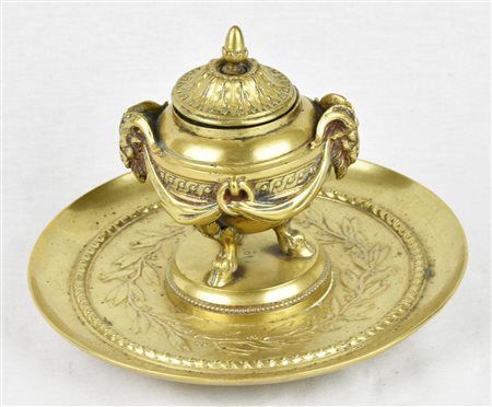 CALAMAIO IN BRONZO DORATO di gusto neoclassico Francia, meta' XIX secolo cm...