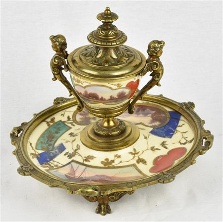 CALAMAIO in bronzo e ceramica con decorazioni ad imitazione delle pietre dure...