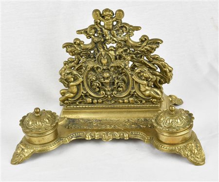 CALAMAIO IN BRONZO con portalettere Inghilterra, fine XIX secolo cm 30x20x20