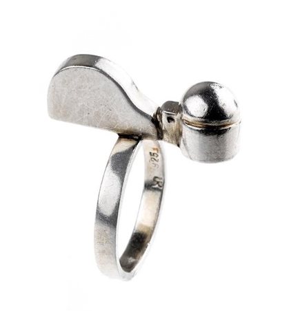 ANELLO IN ARGENTO STERLING, UTE KARNER (Gumbinnem, Germania 1945 - 1985)...