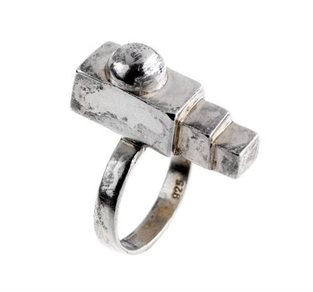 ANELLO IN ARGENTO STERLING, UTE KARNER (Gumbinnem, Germania 1945 - 1985)...