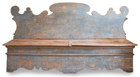 CASSAPANCA. Marche, prima metà del XVIII secolo. Presenta schienale sagomato...