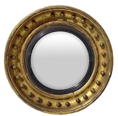Specchio rotondo convesso con cornice dorata a foglia oro, metÃ XIX secolo....
