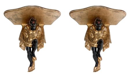 Coppia di&nbsp; mensole sostenute da Mori, inizi XX secolo, Venezia. H cm...