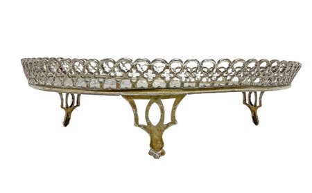 Alzata in argento, punzone Lisbona. Gr 515