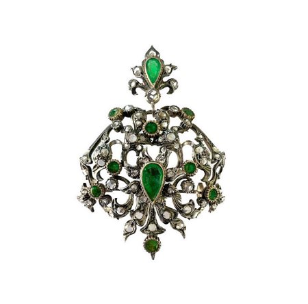 Spilla oro basso/arg, gr 22.5 con rosette e smeraldi.