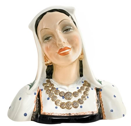 Produzione C.I.A. Manna Torino, mod. "La Ciociara". Statua in pasta bianca...