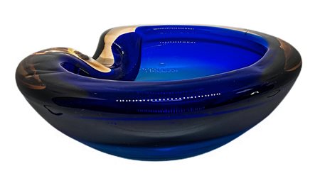 Posacenere in vetro sommerso di Murano, XX secolo. Nei toni del blu. Diametro...