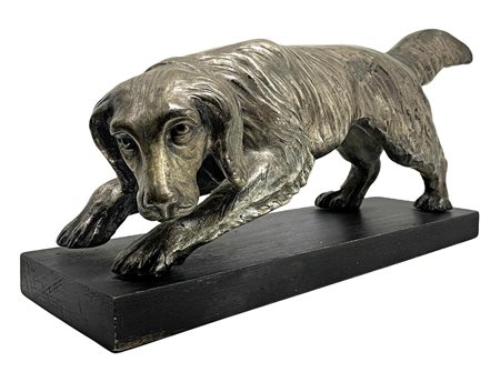 Scultura in lamina dâ€™argento raffigurante cane, XX secolo. Firma...