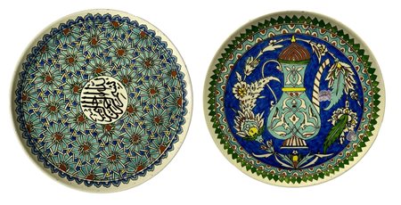 Coppia di piatti, Tunisia. Diametro cm 31. Piccoli difetti.