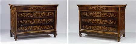 MANIFATTURA ITALIANA DEGLI INIZI DEL XIX SECOLO Coppia di cassettoni. Legno,...