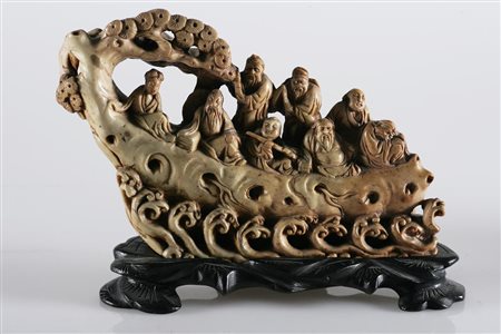 MANIFATTURA ORIENTALE DEL XIX SECOLO Gruppo con personaggi su una barca....