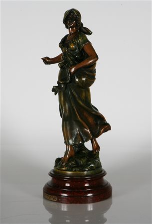 SCULTORE DEL XIX SECOLO Seminatrice. Bronzo. Cm 30.