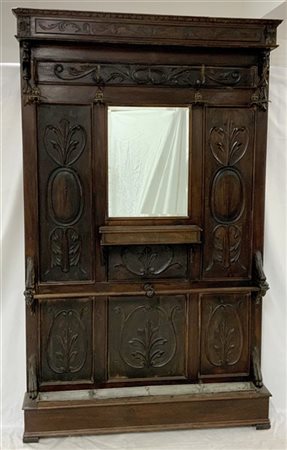 Appendiabiti da ingresso in legno a quattro grucce con portaombrelli, specchio