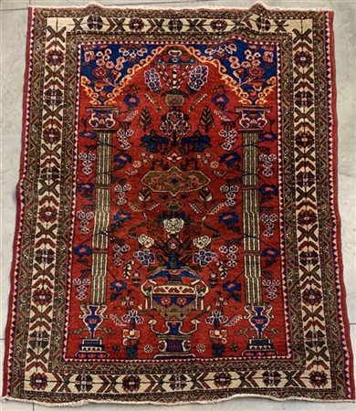 Tappeto preghiera Bachtiari, Persia, secolo XX. Mirab con due colonne decorato