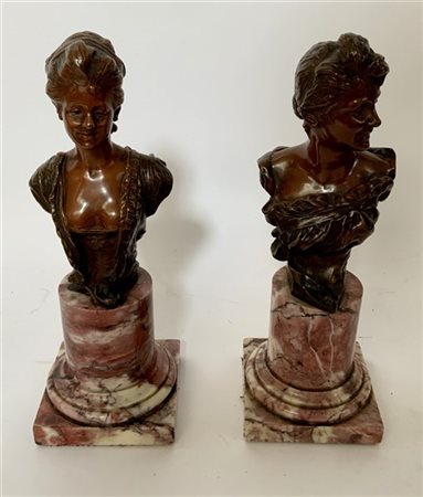 George Van der Straeten - Coppia di mezzi busti femminili in bronzo su basi a c