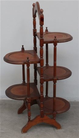 Servomuto con pianetti a scomparsa rivestiti in pelle incisa in oro (cm 40x83x2