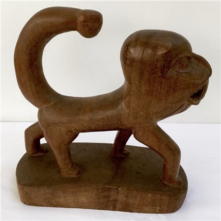 Arte africana, scultura in legno raffigurante animale fantastico (h cm 34)