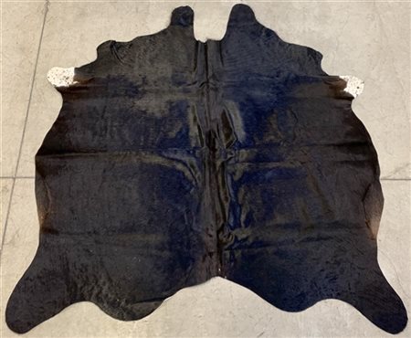 Pelle conciata di bovino (cm 147x148) (Difetti)