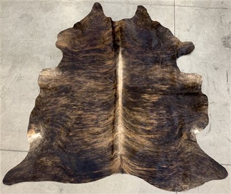 Pelle conciata di bovino (cm 190x196) (Difetti)