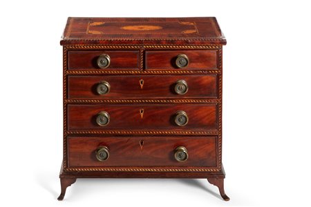 Modellino di cassettone, Inghilterra, secolo XIX, con decori ad intarsio, cinque cassetti 