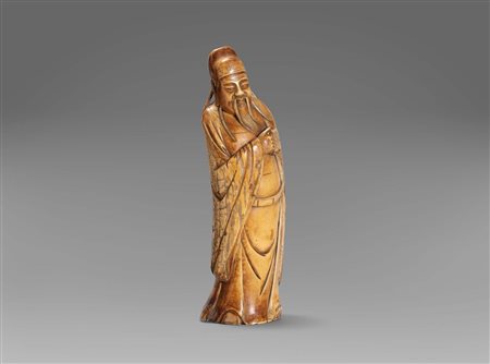 Scultura in avorio raffigurante figura di dignitario, Cina fine secolo XIX - inizi secolo XX