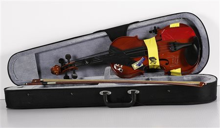 GIUSEPPE CHIARI (1926 - 2007) Violino. Scultura. Intervento a nestro adesivo...