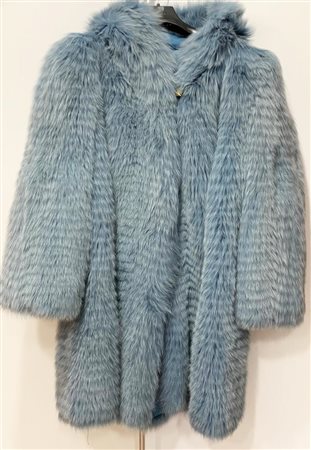 PELLICCIA DI VOLPE ARGENTATA colore azzurro con cappuccio, lavorazione...